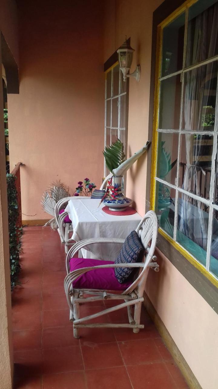 Hotel Y Restaurante La Casa Rosa Santa Cruz La Laguna Exterior foto